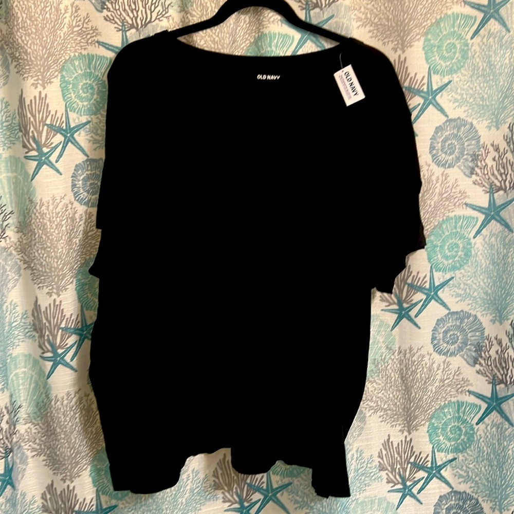 Brand new Old Navy T-shirt, size 3X black.